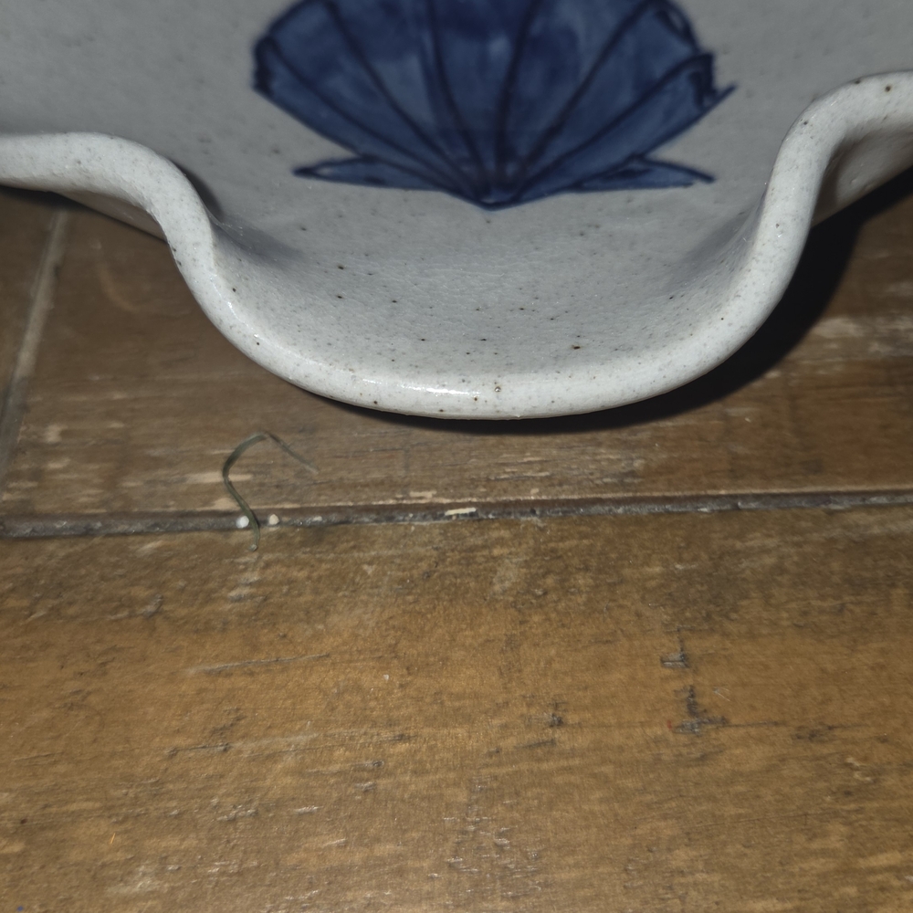 Handmade Ceramic Shell Spoon Rest - Blue - Picture 2 of 5